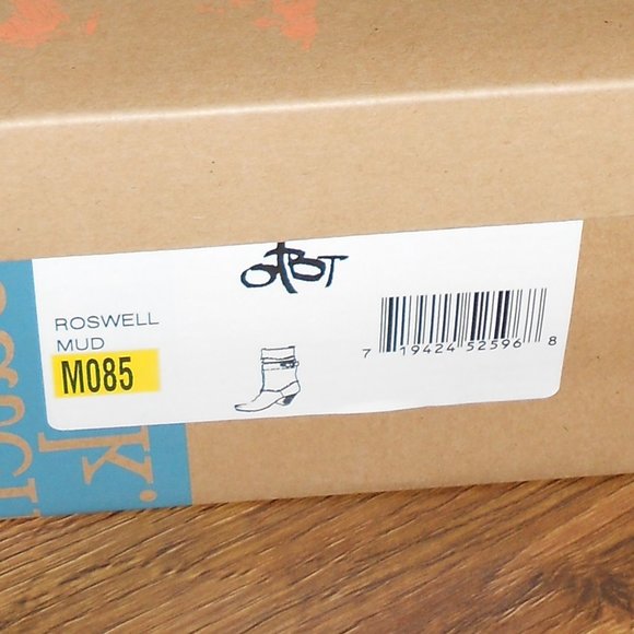 NWT OTBT Gorgeous Genuine Leather Suede Roswell Boots Size 8.5M - Picture 4 of 4